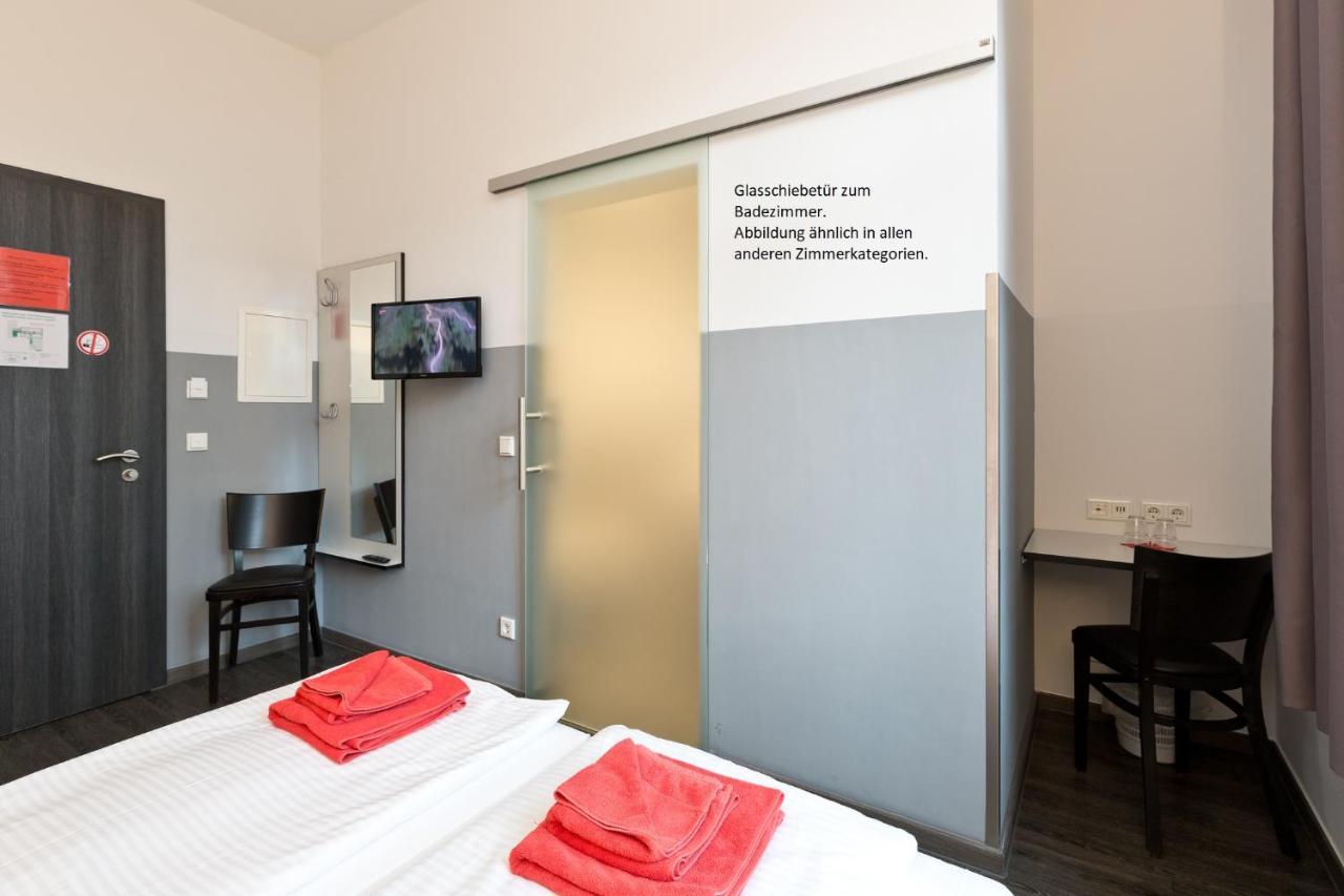 Hotel Zwischen Den Seen Waren  Exteriör bild