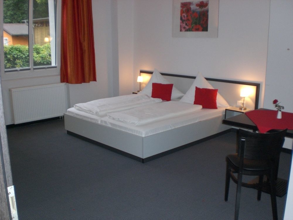 Hotel Zwischen Den Seen Waren  Exteriör bild