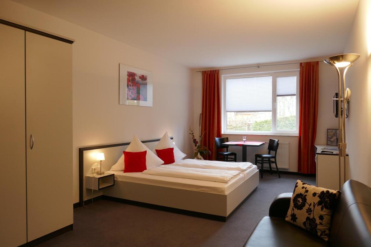 Hotel Zwischen Den Seen Waren  Exteriör bild
